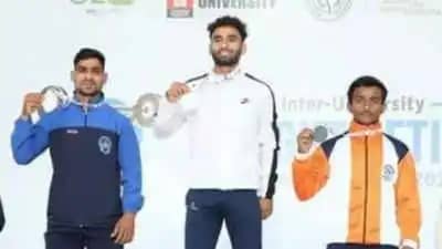 Vijay Maheshwari has clinched Silver medal