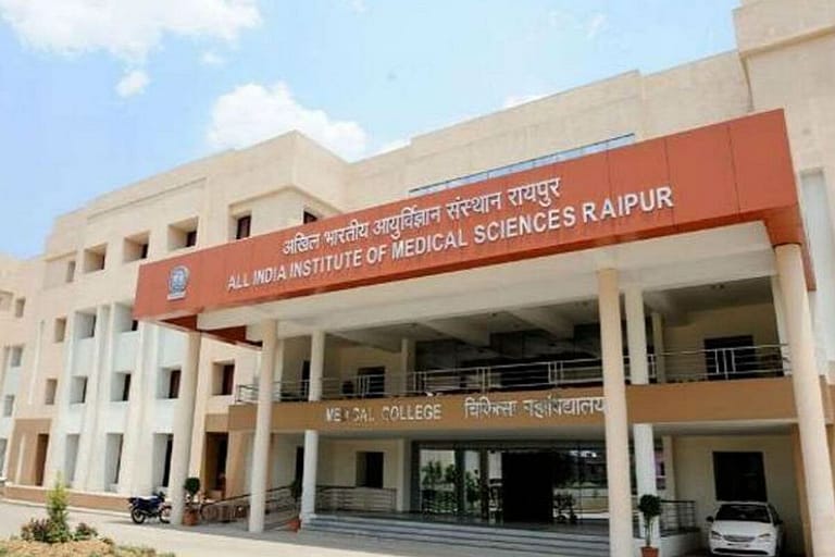 Crime News: रायपुर एम्स के डॉक्टर ने किया सुसाइड, फांसी के फंदे पर झूलते हुए मिली लाश